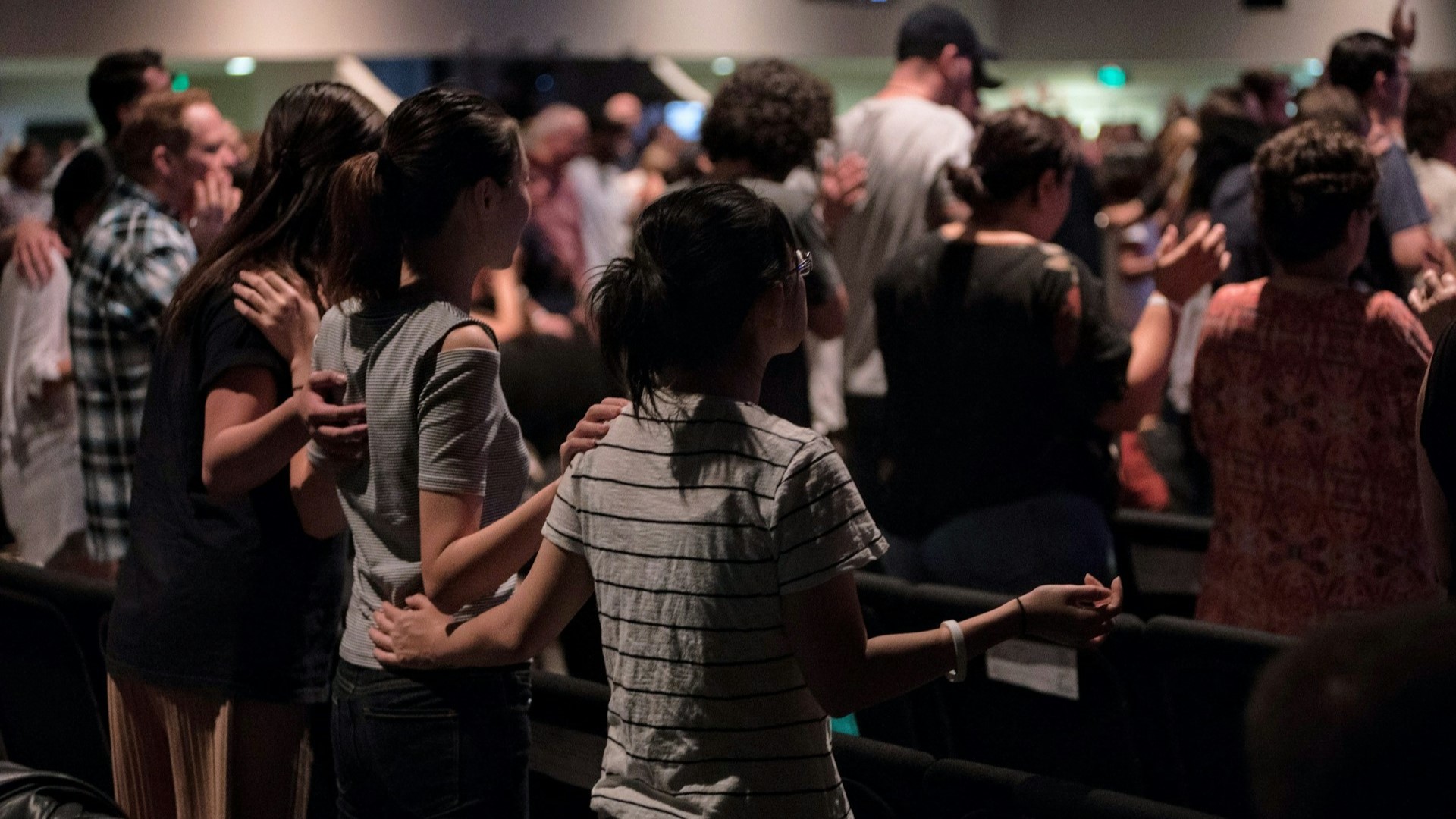 El amor bíblico: qué es y cómo se refleja con mi prójimo y en mi iglesia local como mujer 